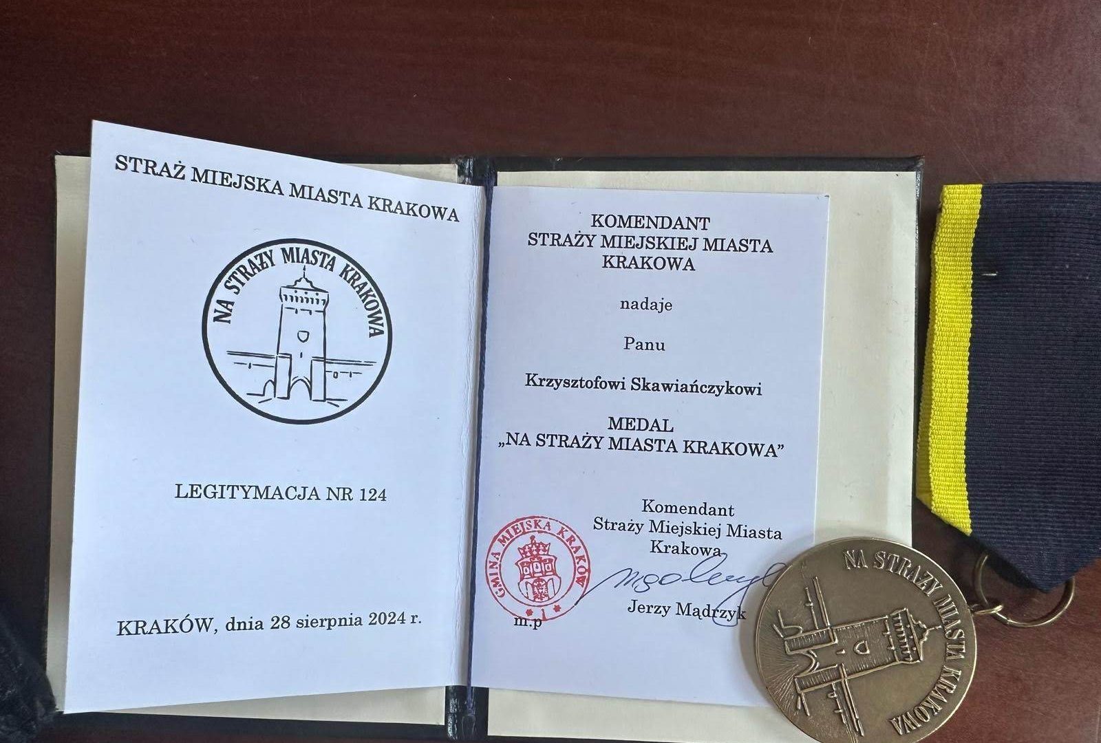 Medal za odwagę i poświęcenie dla Pana dr Krzysztofa Skawiańczyka